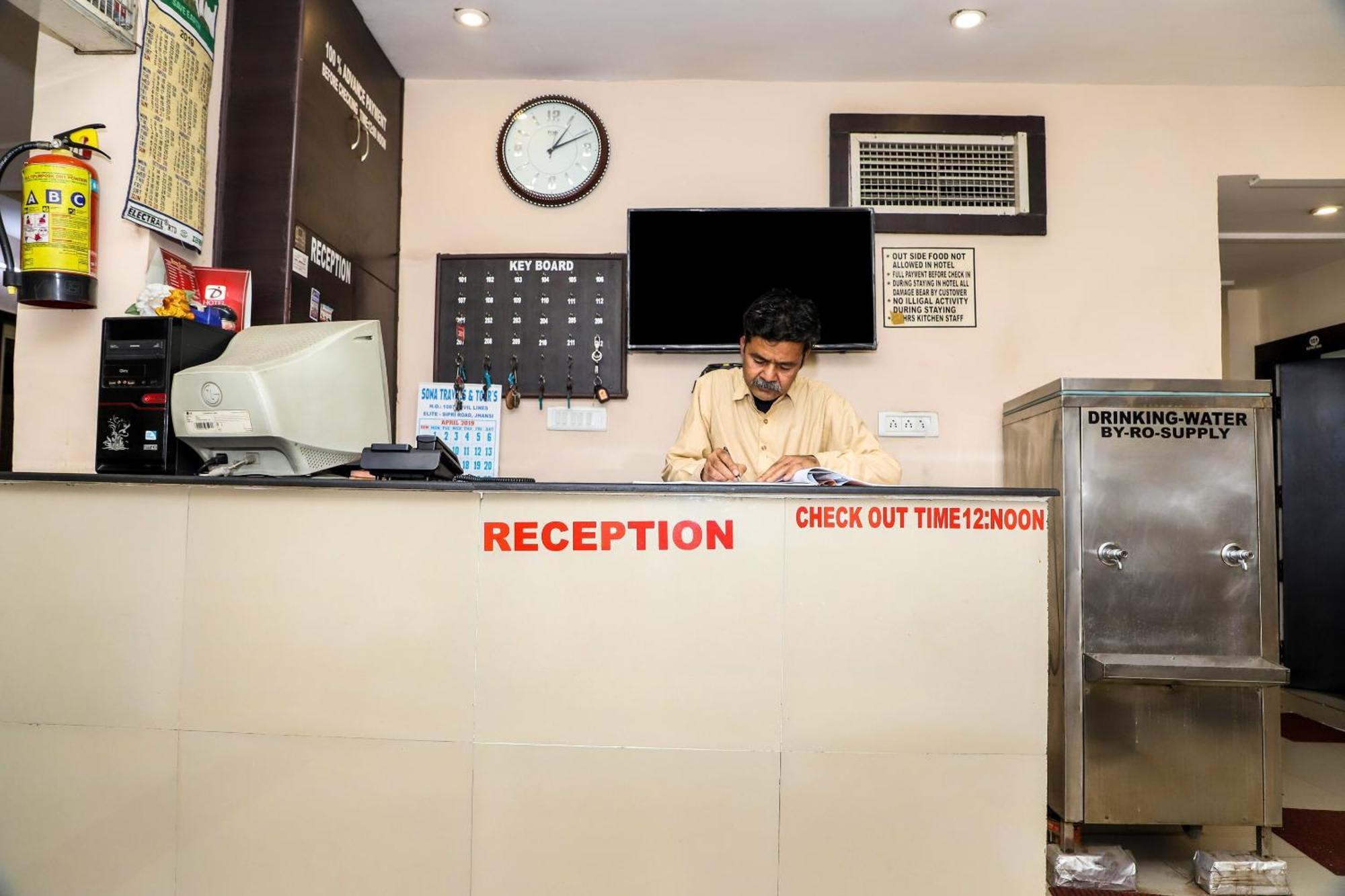 Oyo Hotel Duke Inn Jhānsi Exteriér fotografie
